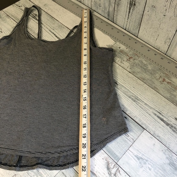 Balance Collection Criss Cross Back Tank Top Small - Picture 6 of 8